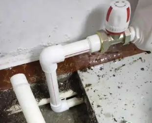 个旧卫生间测漏水多少钱